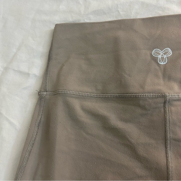 TNA Flare Leggings Medium, High Rise, Brown/Tan, Has Pilling - Picture 10 of 11